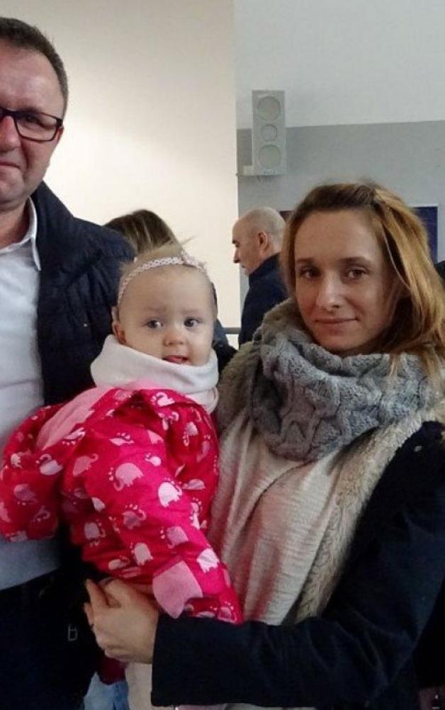 Dzielnicowi zorganizowali mecz charytatywny, by pomóc chorej Poli